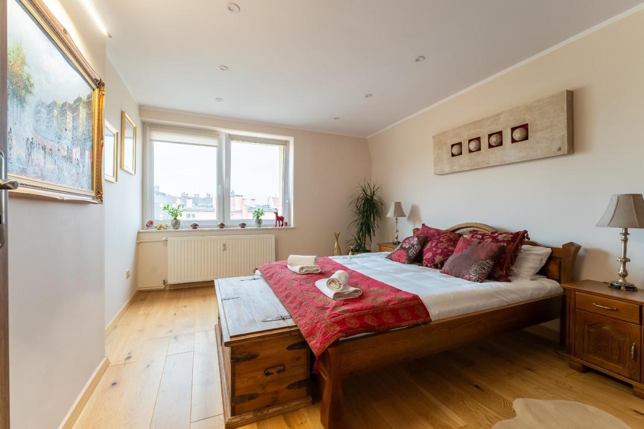 Apartament Zloty Jelonek - 4 Osobowy Na Placu Ratuszowym - Space Apart 耶莱尼亚古拉 外观 照片